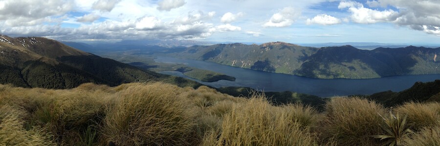 Lake Monowai and tops