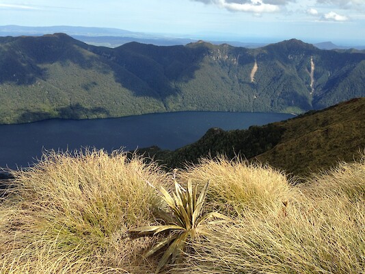 Lake Monowai and tops